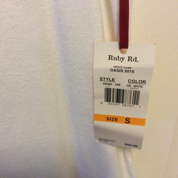 Ruby Rd top - Picture 3 of 3